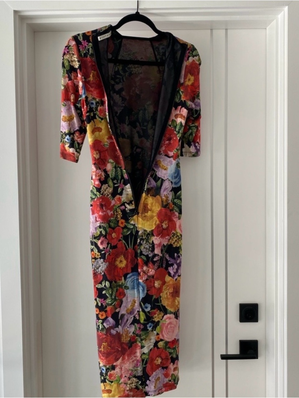 Alice and Olivia Delora Blooming Garden Floral Mock Neck Midi Dress Red - Picture 3 of 7